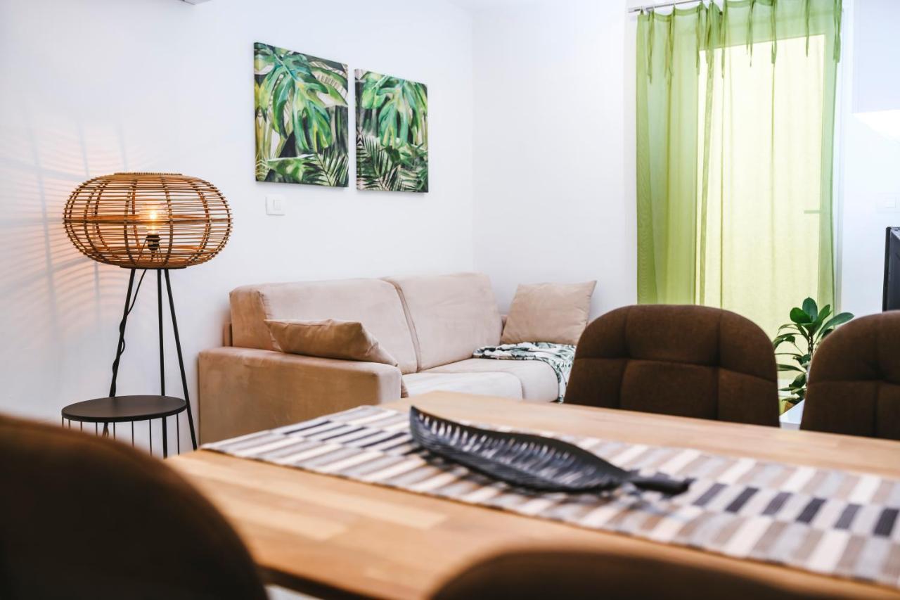 Fonda Apartments コペル エクステリア 写真